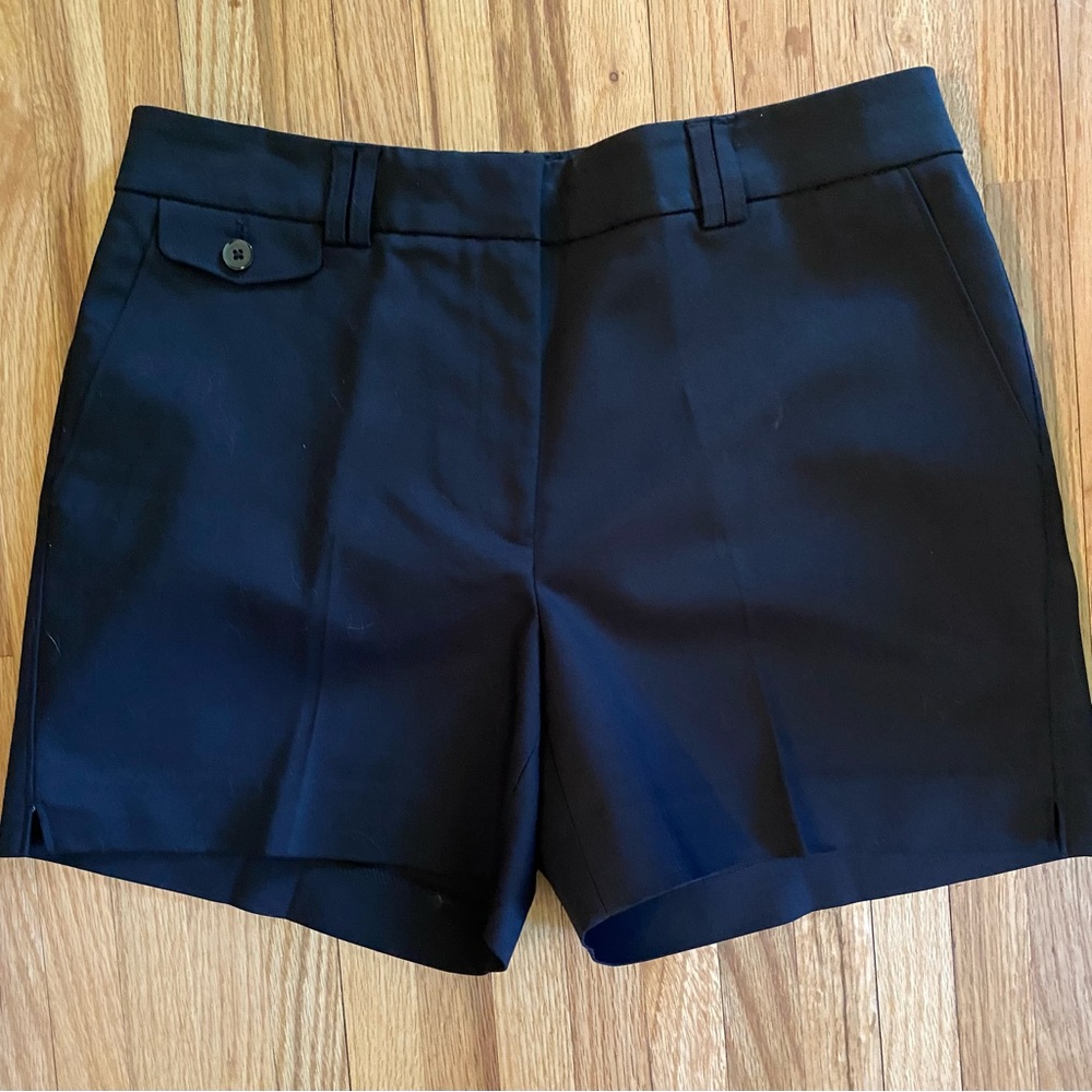 White House Black Market 5” Short Black 8